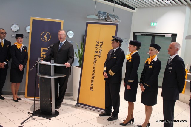 Lufthansa CEO Christoph Franz says a few words before we depart. FYI: "Boeing 747-8 Intercontinental" in German sounds amazing. 