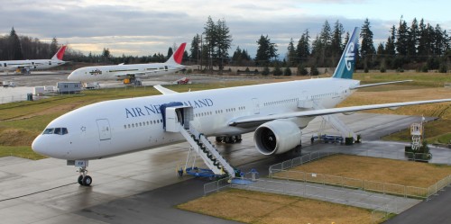 Air New Zealand livery without the "Pacific Wave" as seen on the first Boeing 777-300ER. Photo by David Parker Brown / AirlineReporter.com.