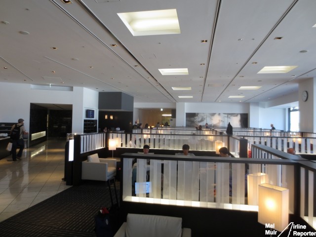 An elegantly designed oasis awaits you in the ANA Lounge in Narita Terminal 2 - Photo: Mal Muir | AirlineReporter.com