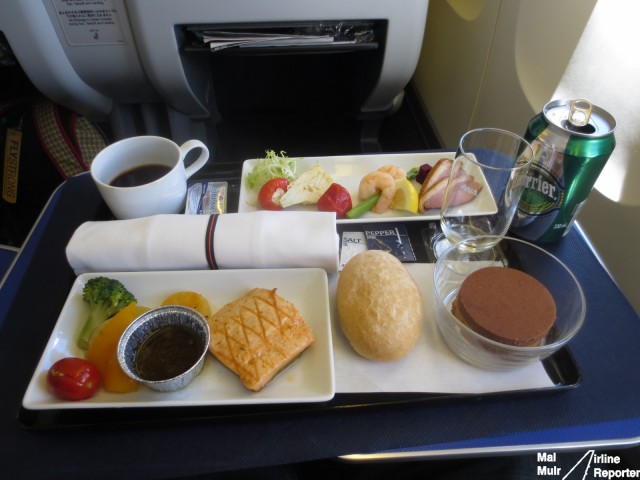 ANA Business Class Lunch from Hong Kong to Tokyo.  Taking the "International" option on this flight leads to a Salmon lunch - Photo: Mal Muir | AirlineReporter.com