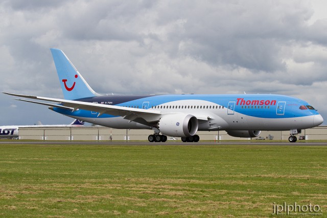 Thomson Boeing 787 Dreamliner at Paine Field. Photo by Jeremy Dwyer-Lingren. 