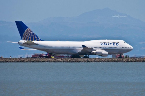 This United Boeing 747-400 was waiting for the Asiana flight to land before taking off. Photo by Nick Rose.
