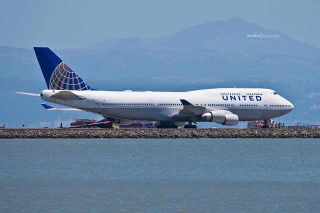 This United Boeing 747-400 was waiting for the Asiana flight to land before taking off. Photo by Nick Rose. 