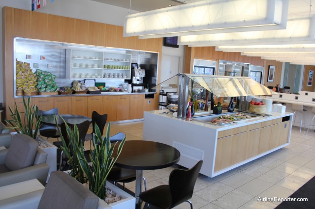There is a nice selection of food and drink options at Air New Zealand's LAX lounge. 