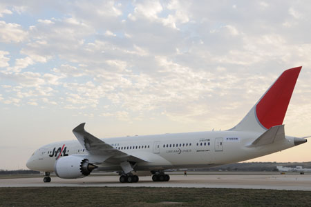 JAL's old livery on the 787 Dreamliner. Image by The Boeing Company.
