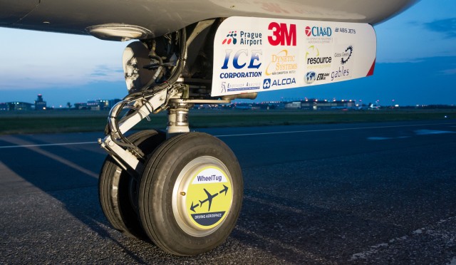WheelTug "In-Wheel Motor System" installed on the 737-700 test aircraft. Cool hubcaps. Courtesy: WheelTug