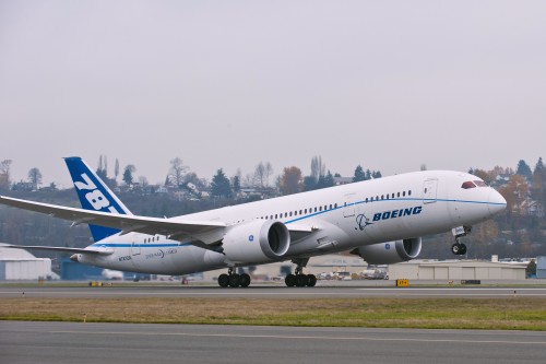 ZA006 shows off the Dreamliner "light" livery. Image by The Boeing Company.