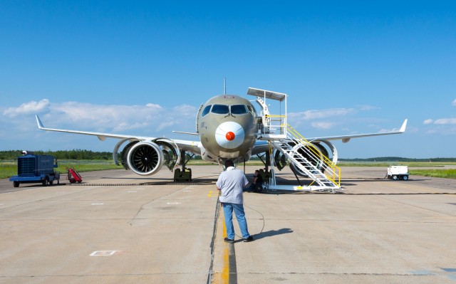 CS100 FTV1 at Mirabel Airport, during engine tests.