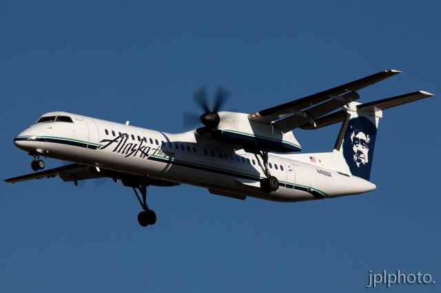 Alaska Airlines / Horizon Air Bombardier Q400. Image by Jeremy Dwyer-Lindgren.
