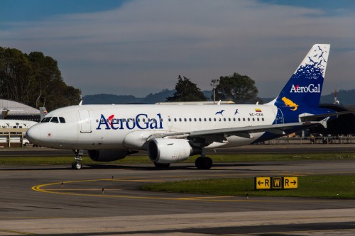 AeroGal Airbus A319. Photo by Jpap Carlos Medau / Flickr CC.