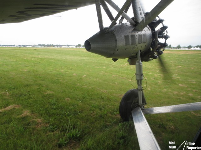 Landing on the Grass sure does make for a different sensation - Photo: Mal Muir | AirlineReporter.com