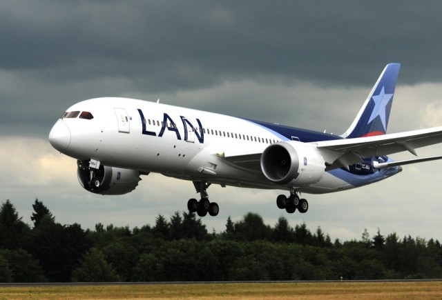 LAN's first Boeing 787 Dreamliner (CC-BBA) at Paine Field. Image by Tony Rodgers.