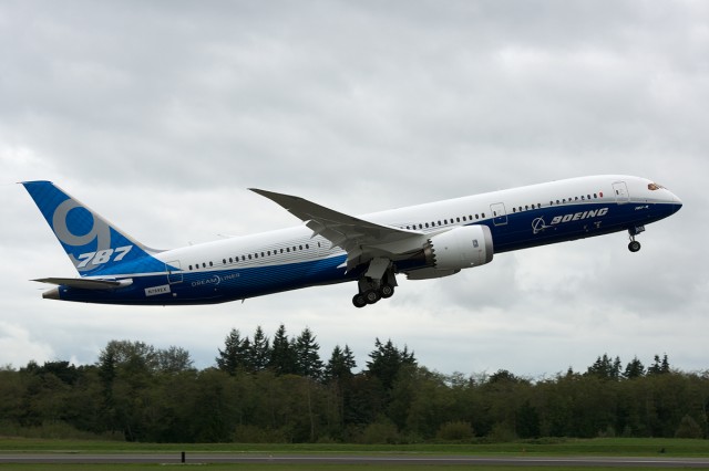 ZB-001 (N789EX) the First Boeing 787-9, takes to the Sky - Photo: Bernie Leighton | AirlineReporter.com