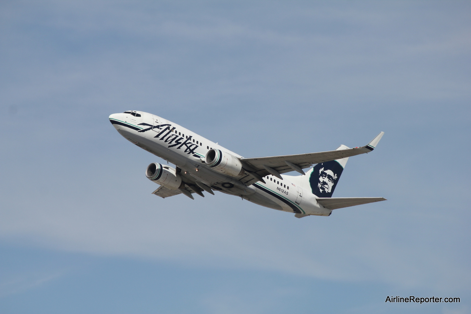 It appears Alaska will be updating their fleet with the Boeing 737 MAX.