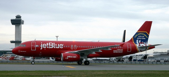 A side view of the special livery. Image: JetBlue / Flickr
