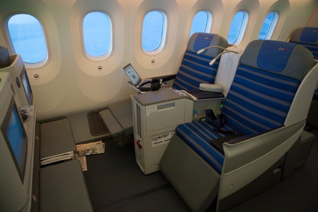 LOT 787 Dreamliner Elite Club (Business Class) - Photo: Jeremy Dwyer-Lindgren | Airchive.com