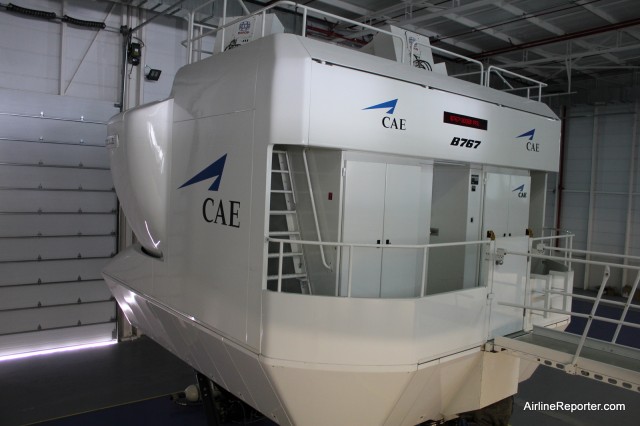 A CAE Boeing 767 flight simulator. Do I want to go inside? Um, yes please. 