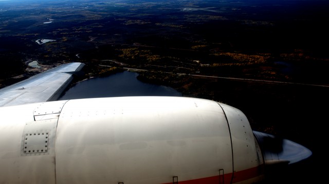 See what I mean about the windows? Photo by Bernie Leighton | AirlineReporter