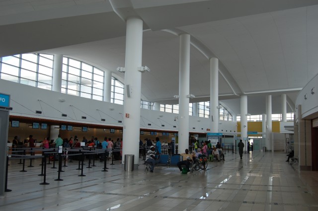 Check-in area of the new international terminal at NAS - Photo: Blaine Nickeson | AirlineReporter.com