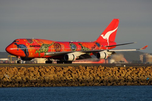 A Boeing 747-400ER (VH-OEJ) sporting the Wunala Dreaming livery. Image: Bernie Leighton