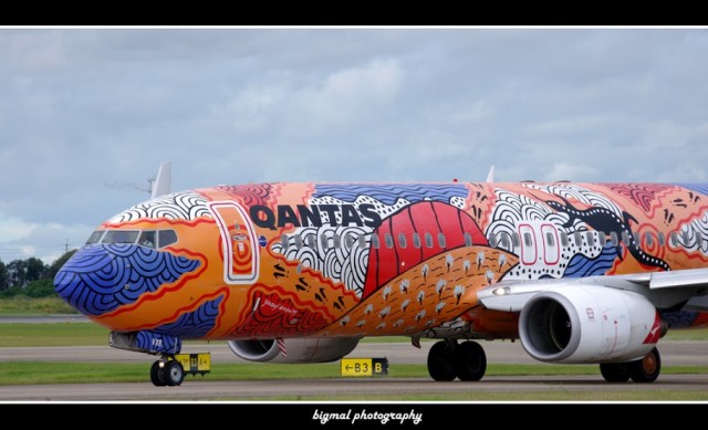 The only other still flying piece of Qantas Aboriginal Art is "Yananyi Dreaming" - Photo: Mal Muir
