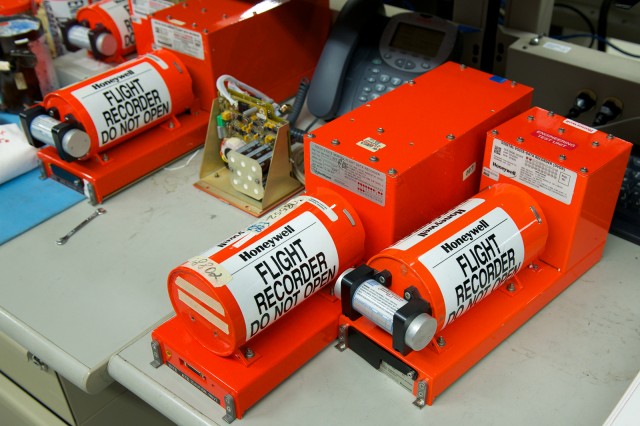 The Honeywell Digital Flight Data Recorder and Digital Voice Data Recorder. Photo by Bernie Leighton | AirlineReporter.com