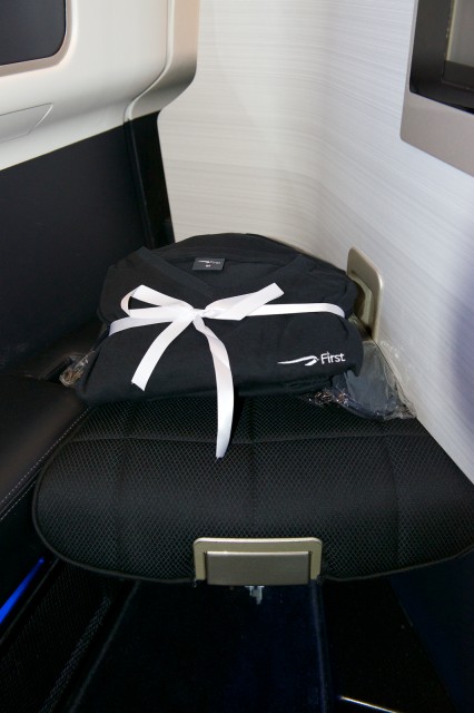 When one is issued a "BA sleep suit", it appears on the footrest. Photo by Bernie Leighton | AirlineReporter.com
