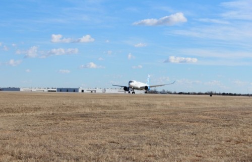 CSeries FTV1 touches down today at the Bombardier Flight Test Centre in Wichita, Kansas (KICT) Photo: Bombardier Aero