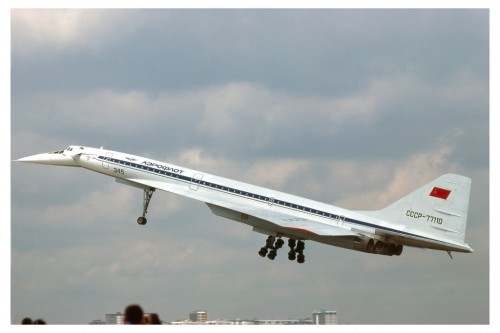 A Tupolev Tu-144 flying - Photo: clipperartic / Flickr CC