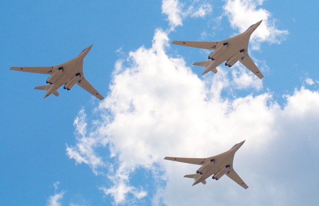 Three Tupolev Tu-160 flying in formation - Photo:  Andrey Belenko