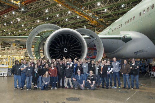 One of the #AGF14 groups standing in front of a GE90 engine on a new Boeing 777 - Photo: The Boeing Company