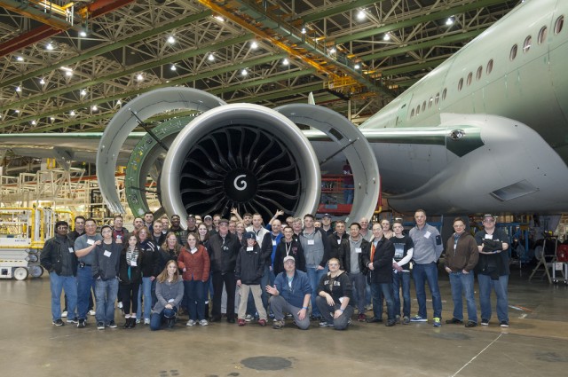 One of the #AGF14 groups standing in front of a GE90 engine on a new Boeing 777 - Photo: The Boeing Company