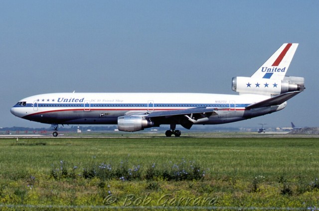 A United Airlines DC-10 in Friend Ship livery - Photo: Bob Garrard