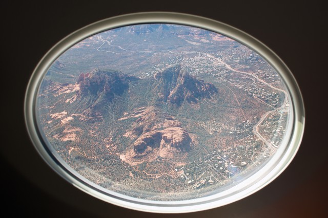 The trademark Gulfstream Window. Photo - Bernie Leighton | AirlineReporter.com