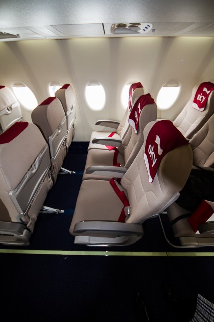 Economy is in a 3-2 configuration and not as roomy - Photo: Jacob Pfleger | AirlineReporter
