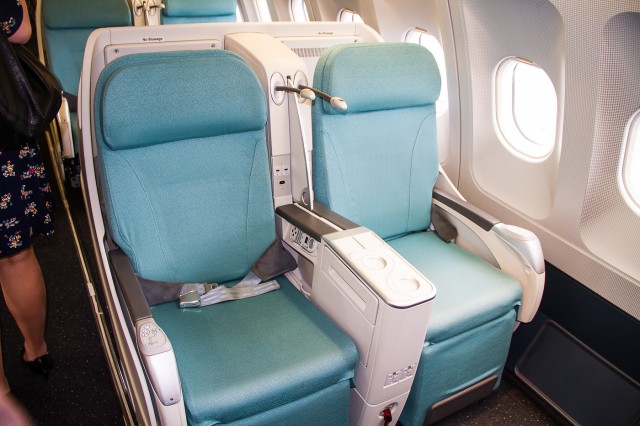 A better look at the Korean Air Business Class seat. Photo - Jacob Pfleger. 