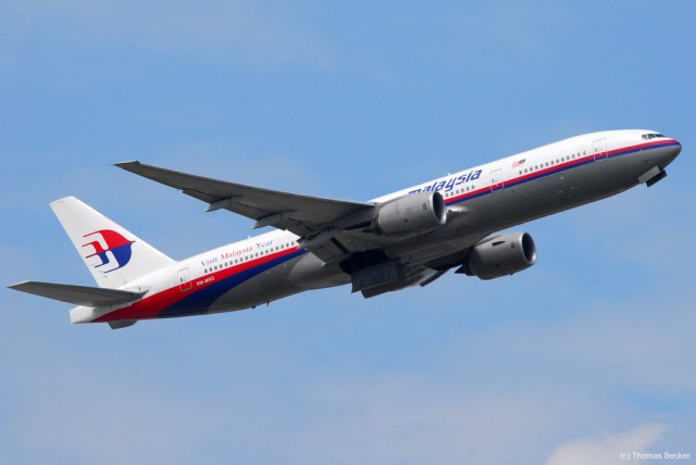 This Boeing 777-200 (reg number: (9M-MRO) is the one in question with Malaysia Flight MH370 - Photo: Thomas Becker