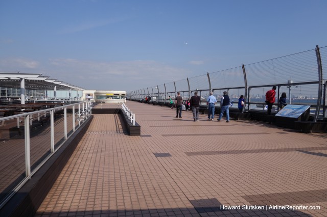 The north wing of the T2 observation deck. The south wing is just as big.