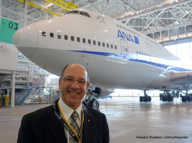 Howard in front of ANA's last 747-400D at HND
