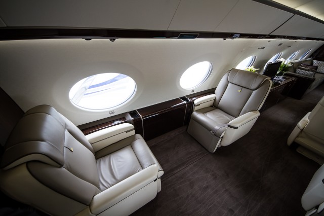 Club seating in the forward section of the G650 Photo: Jacob Pfleger | AirlineReporter