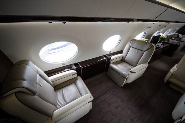Club seating in the forward section of the G650 Photo: Jacob Pfleger | AirlineReporter