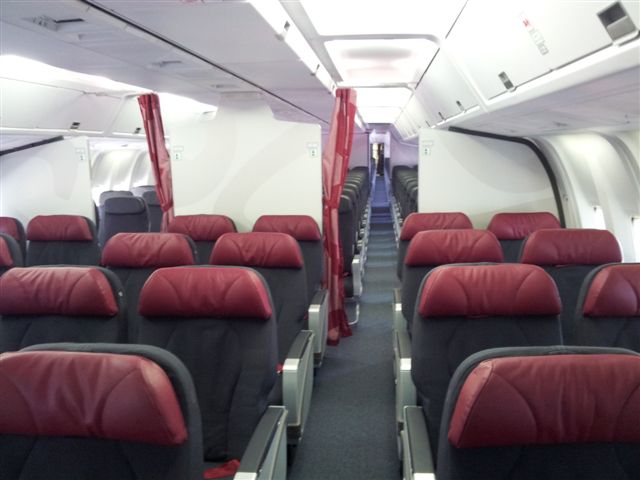premium Rouge (aka business class) on a Boeing 767 - Photo: Rouge 