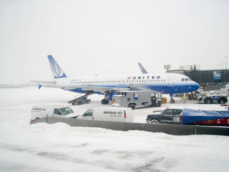 Snow can cause termoil for passengers - Photo: Jess J | Flickr CC