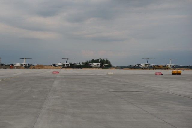 The IL-76 yard at Minsk-2 airport. Photo - Bernie Leighton | AirlineReporter.com 
