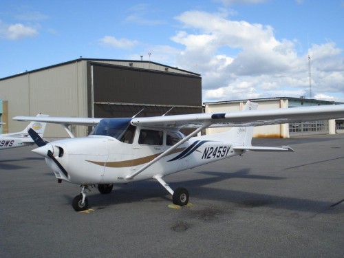 Cessna ready to go - Photo Graeme J W Smith