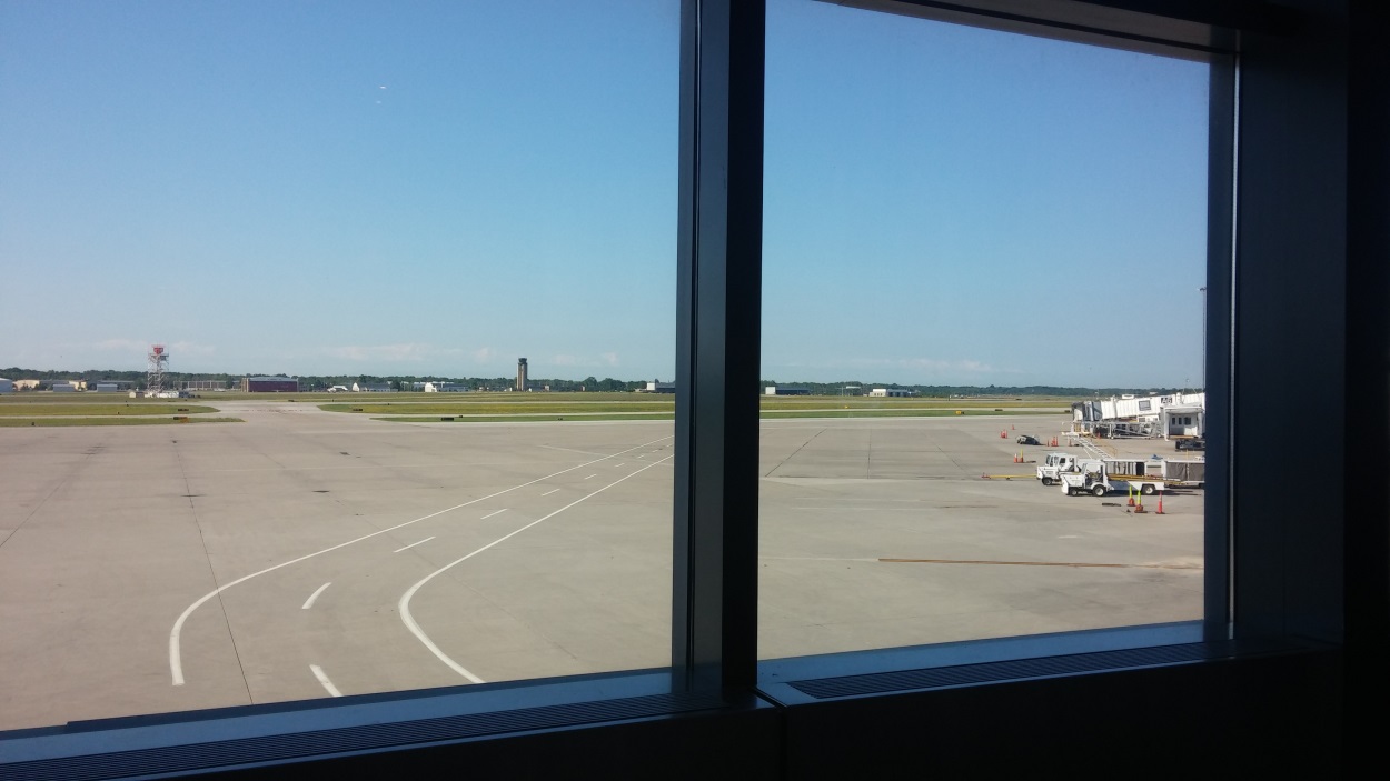 Slow morning at Greater Rochester International Airport (ROC) in upstate New York - Photo Steven Paduchak