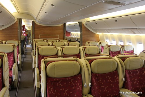 The business class cabin of the TAM 777