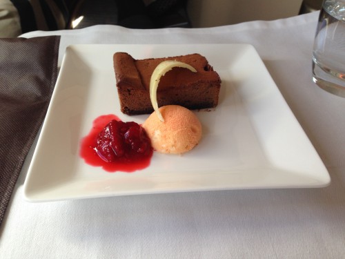 Dessert, Chocolate Brownie with Ice Cream Photo:  Jacob Pfleger | AirlineReporter