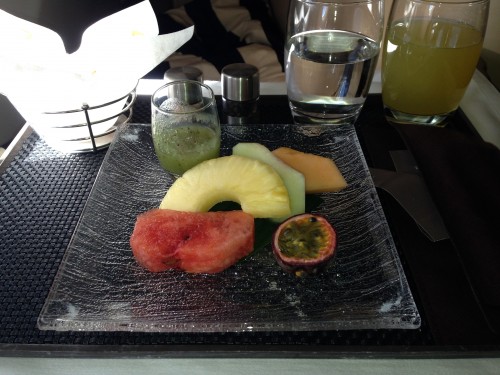 Fruit Platter, a perfect light snakc before landing  Photo: Jacob Pfleger | AirlineReporter