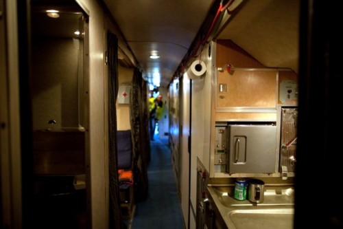 The hallway of the crewrest area on an AN-124 - Photo: David Parker Brown | AirlineReporter